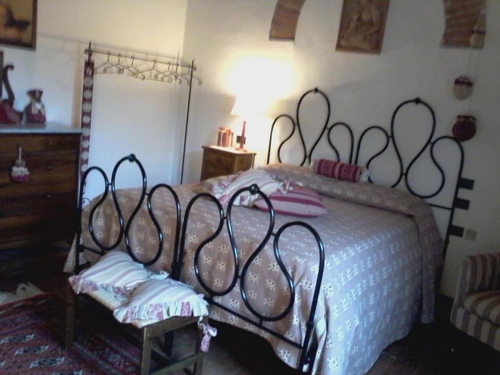 מלון Castiglione dʼOrcia Cisterna Nel Borgo חדר תמונה